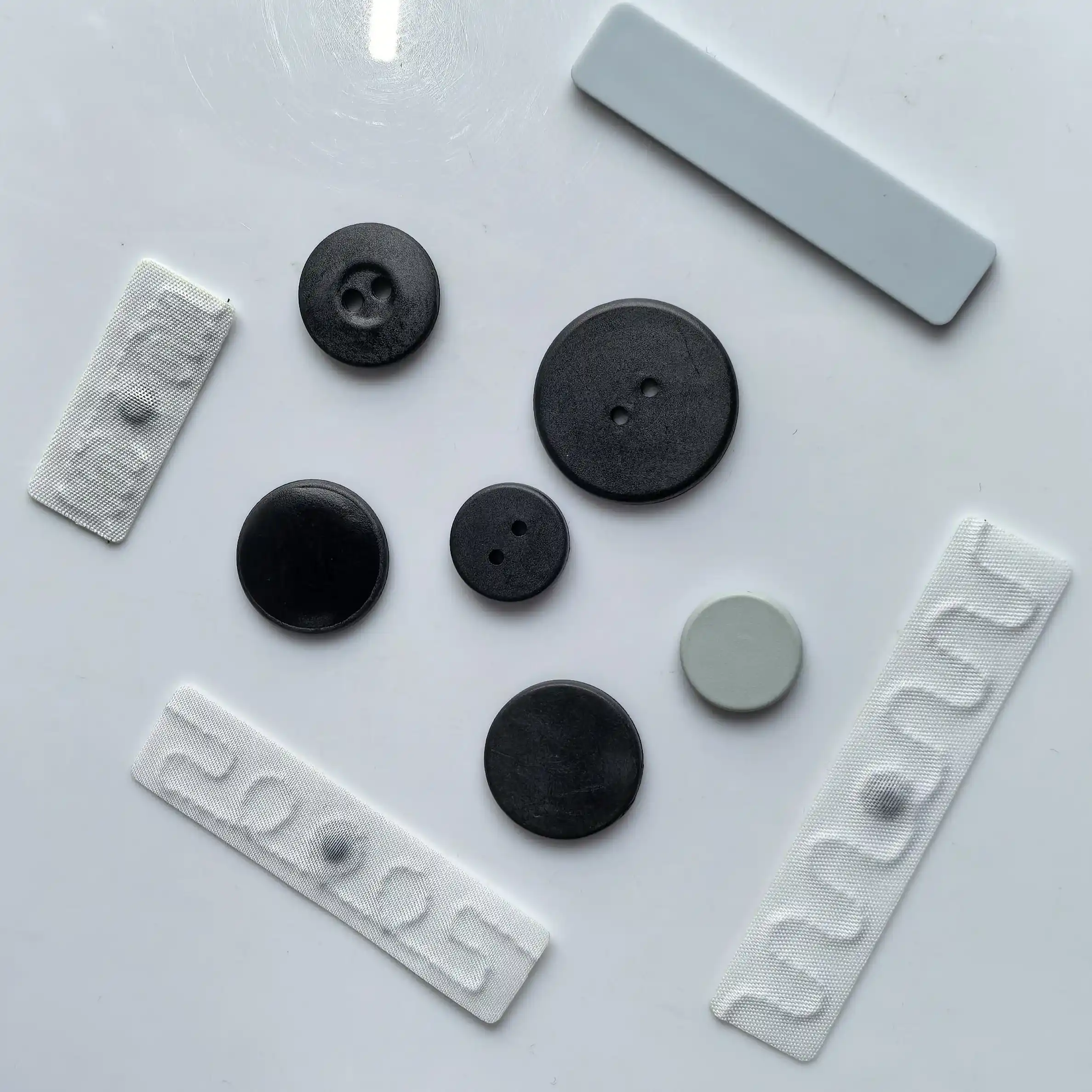 Wykorzystanie etykiet RFID do prania w celu zarządzania odzieżą roboczą i środkami ochrony indywidualnej w fabrykach