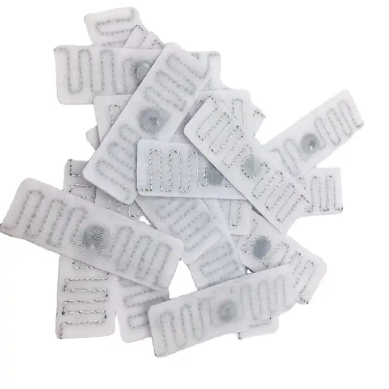 Czym są etykiety pralnicze RFID i jak wykorzystują je hotele, szpitale i pralnie